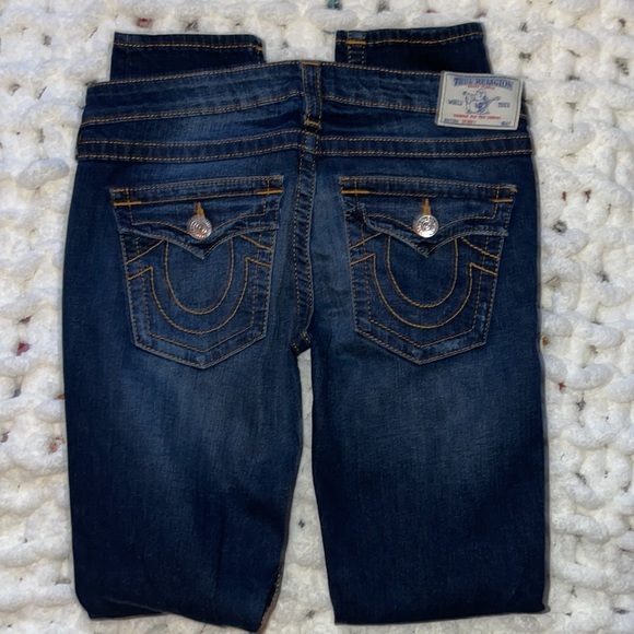 True Religion🧲 Skinny, Distressed, Mid-Rise Dark Wash 29x31.5 - Picture 10 of 13